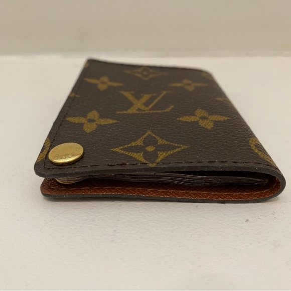 Louis Vuitton Monogram Card Holder - Picture 9 of 15